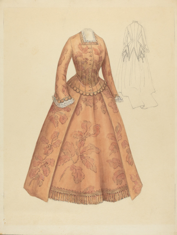 Ein detailliertes Kostümdesign aus dem 18. Jahrhundert, das eine lange, hochgeschlossene Robe mit einem floral gemusterten Mieder in Rosa, Lila und Blau, einem spitzenbesetzten bodenlangen Rock und einem hellblauen Hintergrund zeigt.