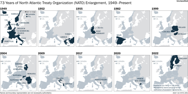 Eine Karte, die die 73-jährige Erweiterung der North Atlantic Treaty Organization (NATO) von 1949 bis heute zeigt, unterteilt in Regionen, die verschiedene Jahre repräsentieren.