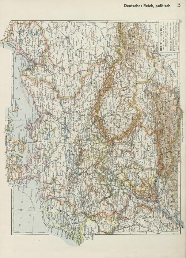 Eine Karte Deutschlands aus dem 19. Jahrhundert, die seine politischen Teilungen zeigt, auf altem Papier mit Text oben und unten gedruckt.